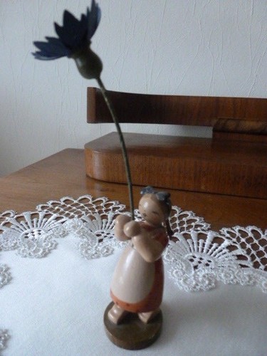 Blumenkind mit kornblume wendt - kornblume,
